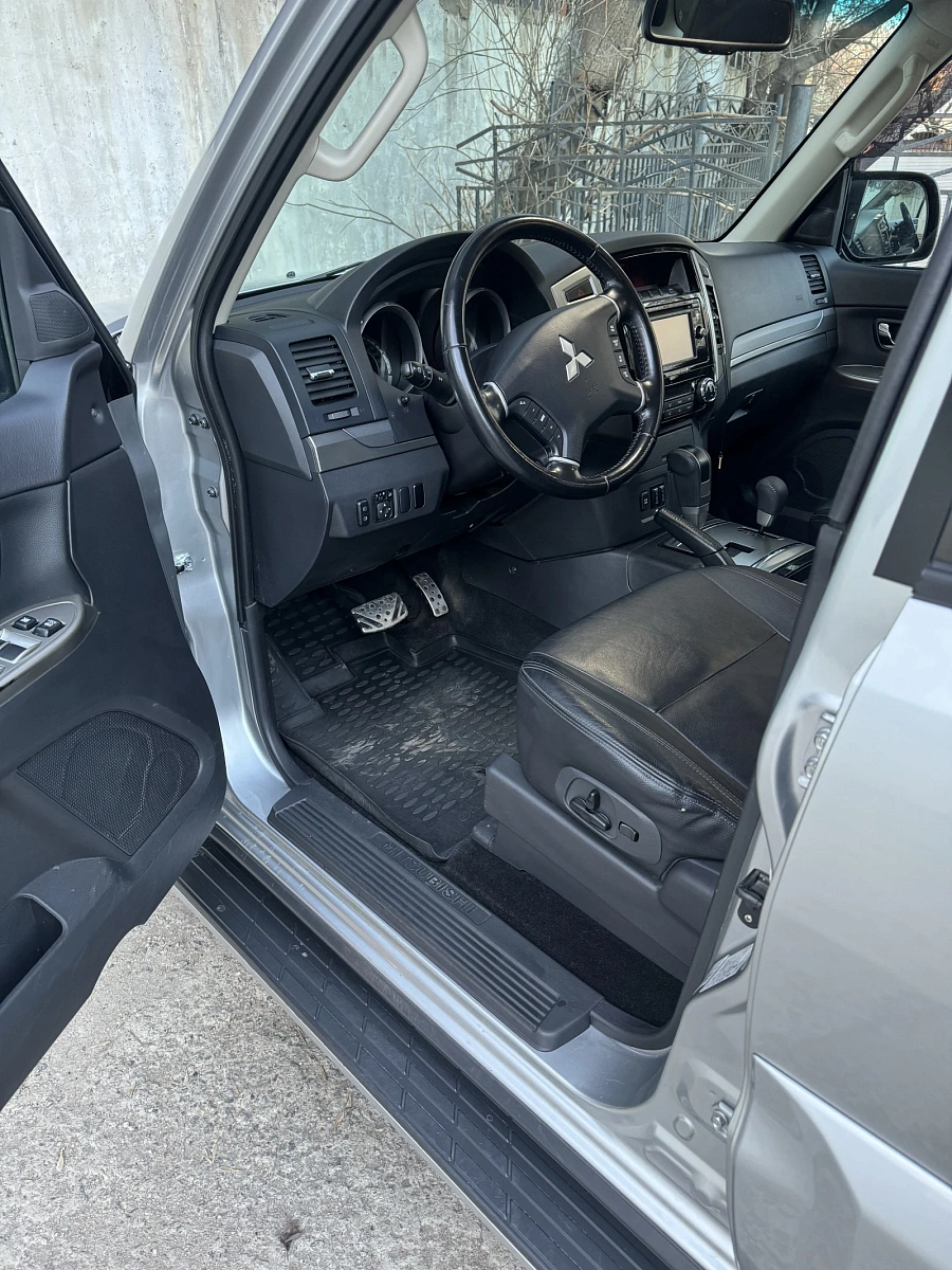 Mitsubishi Pajero, 2017г., полный привод, автомат