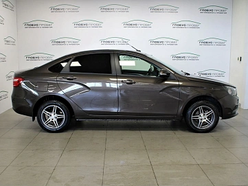 Lada (ВАЗ) Vesta, 2017г, передний привод, механика