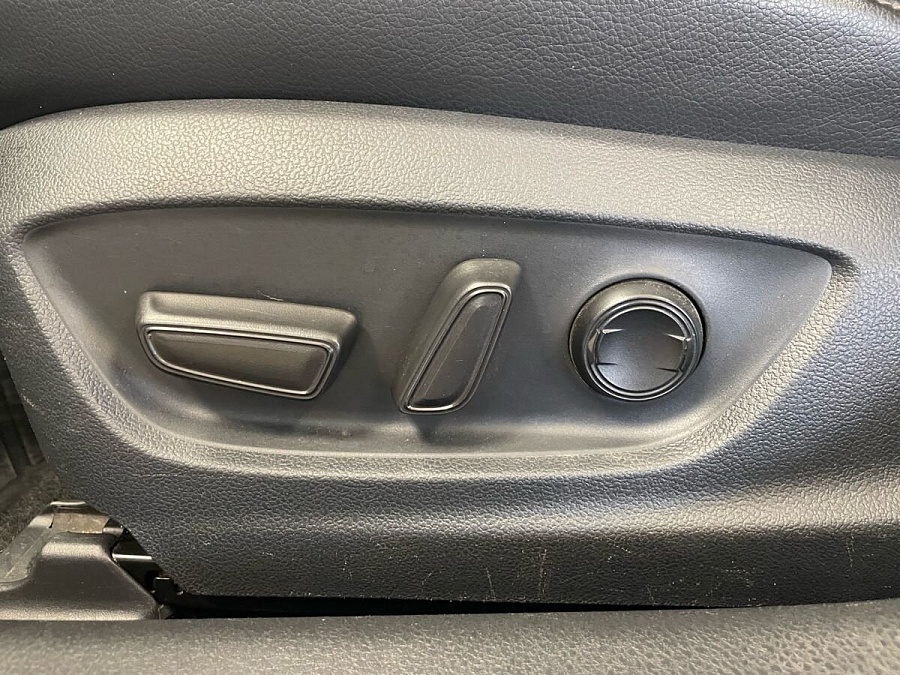 Toyota Camry, 2018г., передний привод, автомат