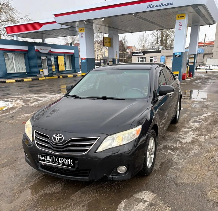 Toyota Camry, 2010г., передний привод, механика