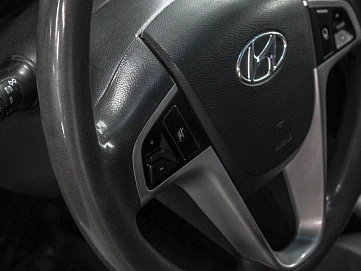 Hyundai Solaris, 2013г, передний привод, автомат