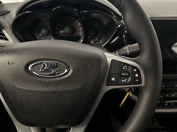 Lada (ВАЗ) Vesta, 2018г, передний привод, механика