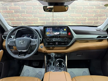 Toyota Highlander, 2025г, полный привод, автомат