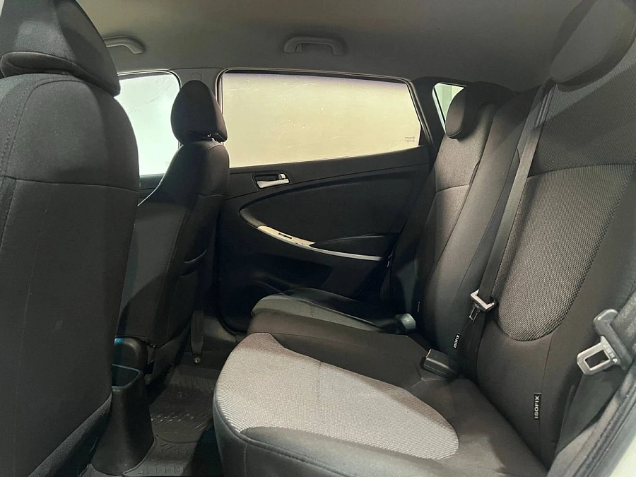 Hyundai Solaris, 2013г., передний привод, механика