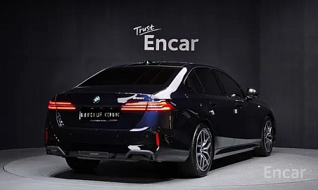 BMW 5 серии, 2024г, задний привод, автомат