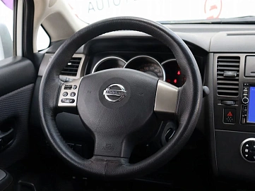 Nissan Tiida, 2008г, передний привод, механика