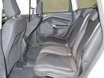 Ford Kuga, 2017г, передний привод, автомат