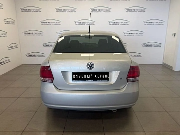 Volkswagen Polo, 2012г, передний привод, механика