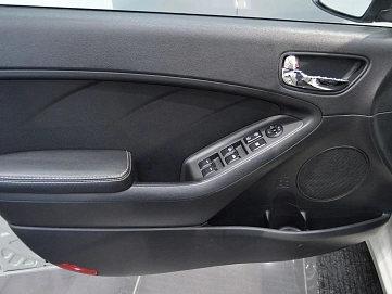 Kia Cerato, 2013г, передний привод, автомат