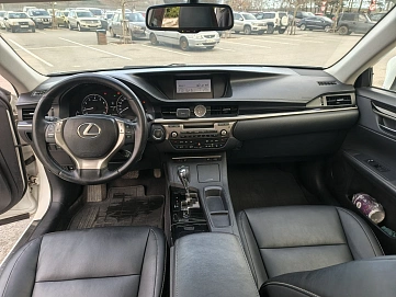 Lexus ES, 2013г, передний привод, автомат