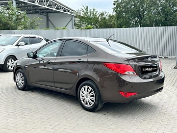 Hyundai Solaris, 2015г, передний привод, автомат