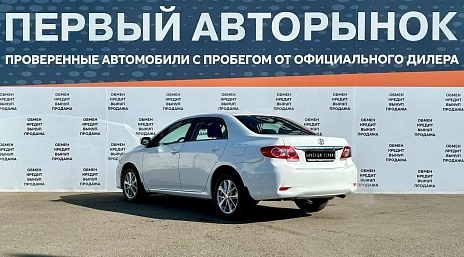 Toyota Corolla, 2012г, передний привод, автомат