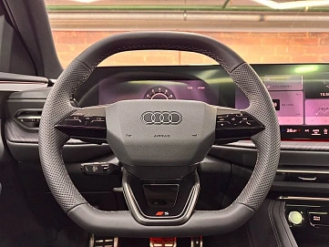 Audi Q5, 2025г, передний привод, робот