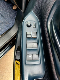 Toyota Voxy, 2017г, передний привод, вариатор