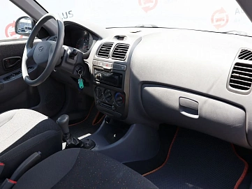 Hyundai Accent, 2008г, передний привод, механика