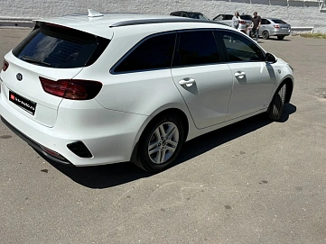 Kia Ceed, 2021г., передний привод, автомат
