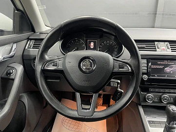Skoda Octavia, 2016г, передний привод, робот