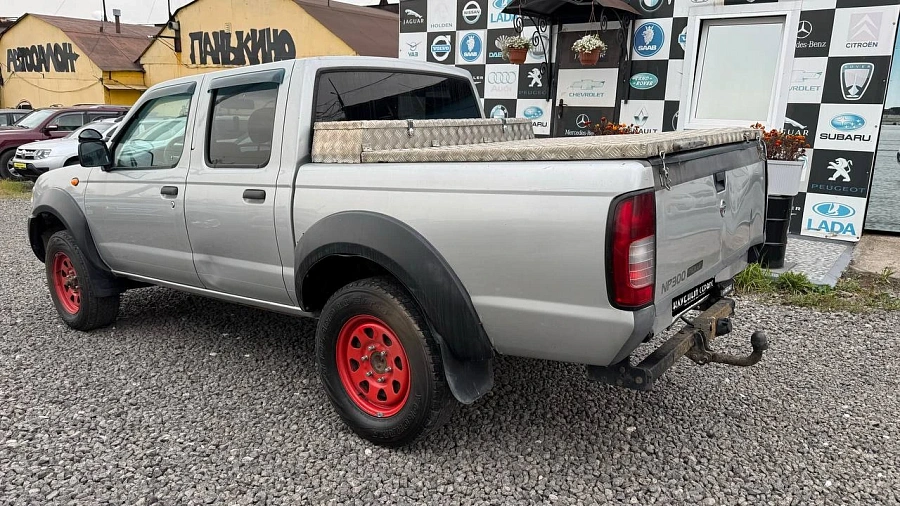 Nissan NP300, 2013г., полный привод, механика