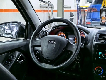 Lada (ВАЗ) , 2022г., передний привод, механика