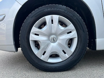 Nissan Tiida, 2011г, передний привод, механика