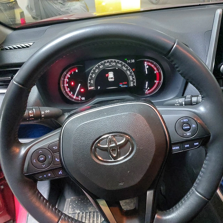 Toyota RAV4, 2021г., полный привод, автомат