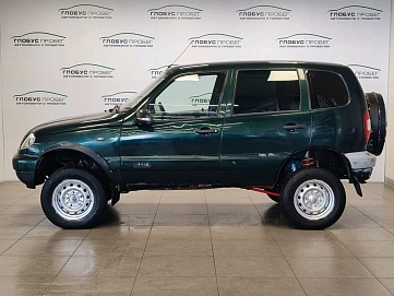 Chevrolet Niva, 2004г, передний привод, механика