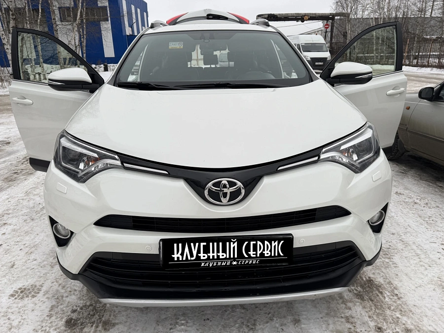 Toyota RAV4, 2016г., полный привод, вариатор