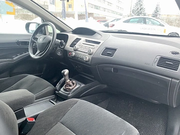 Honda Civic, 2010г, передний привод, механика