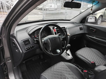 Hyundai Tucson, 2008г, передний привод, автомат