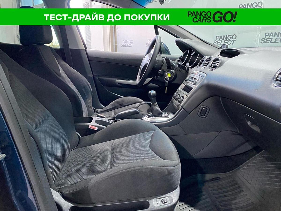 Peugeot , 2010г., передний привод, механика