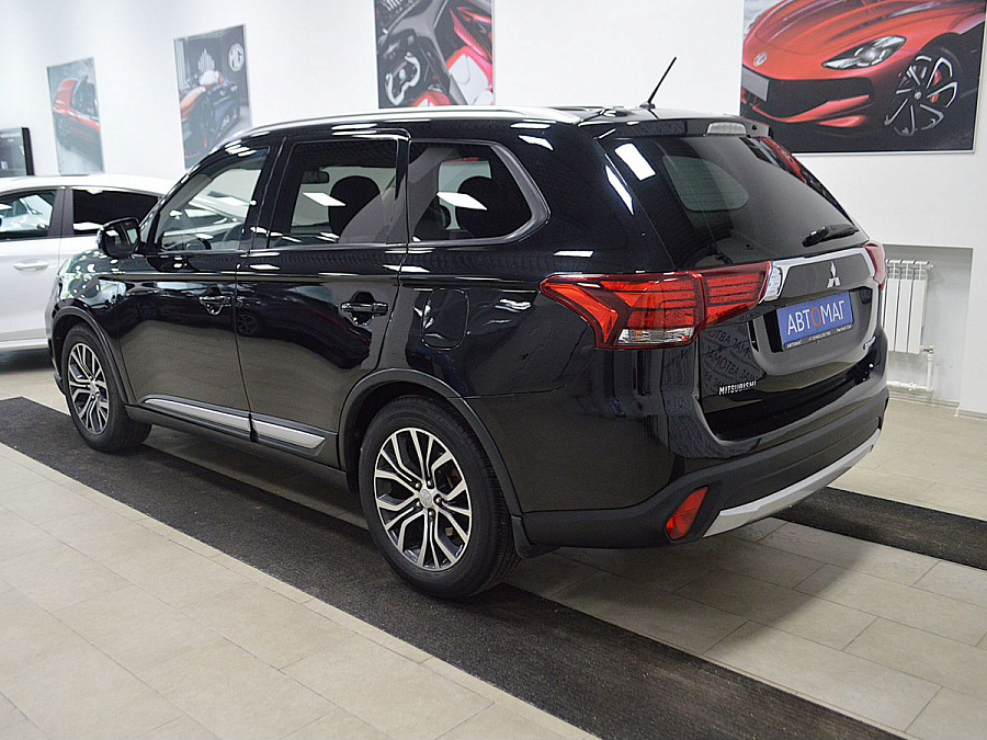 Mitsubishi Outlander, 2016г., полный привод, вариатор