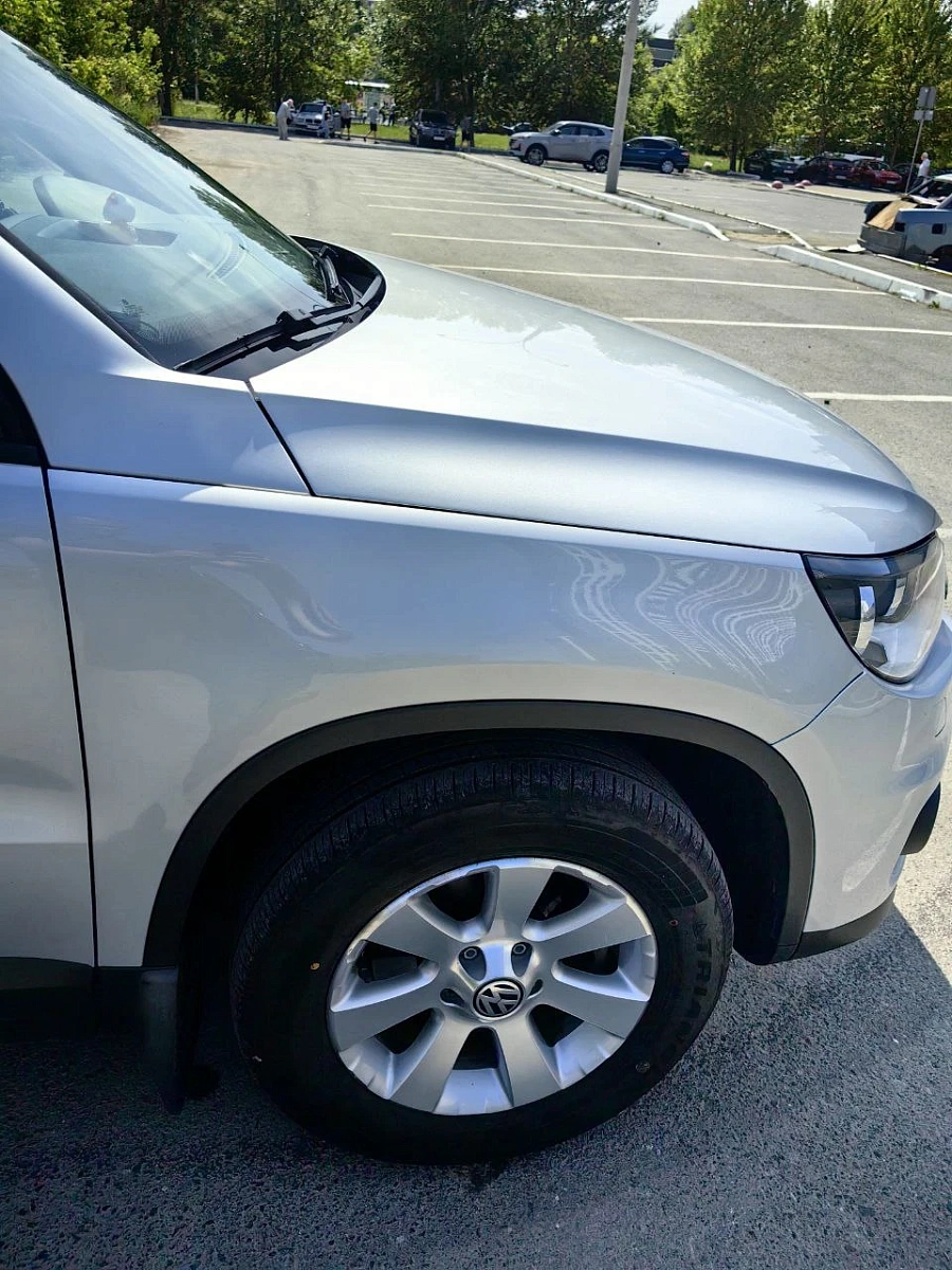 Volkswagen Tiguan, 2011г., полный привод, автомат