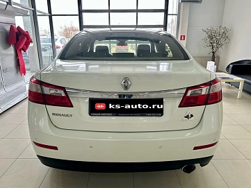 Renault Latitude, 2010г, передний привод, вариатор