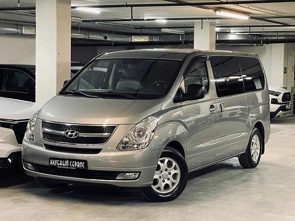 Hyundai Grand Starex, 2013г., задний привод, автомат