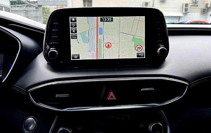 Hyundai Santa Fe, 2019г, полный привод, автомат