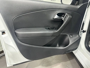 Volkswagen Polo, 2019г, передний привод, механика