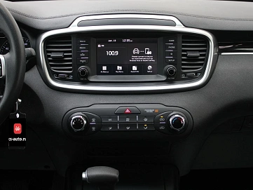 Kia Sorento, 2020г, передний привод, автомат