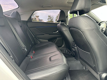 Hyundai Elantra, 2023г, передний привод, автомат