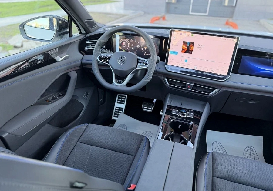 Volkswagen Tiguan, 2025г., полный привод, робот