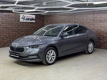 Skoda Octavia, 2021г, передний привод, автомат