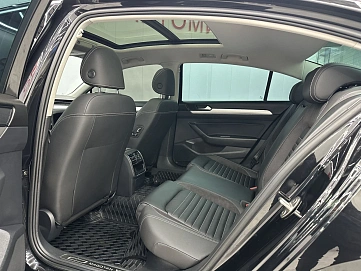 Volkswagen Magotan, 2022г, передний привод, робот