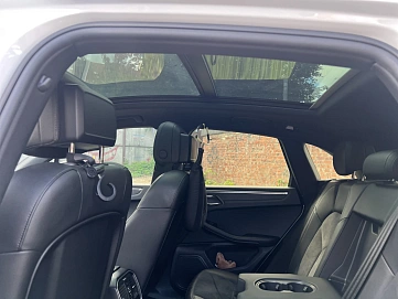 Porsche Macan, 2018г, полный привод, робот