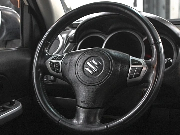 Suzuki Grand Vitara, 2010г, полный привод, автомат