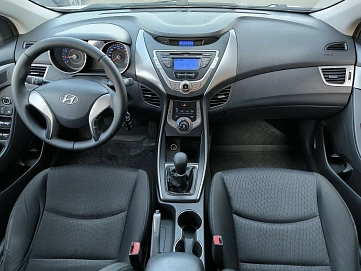 Hyundai Elantra, 2013г, передний привод, механика