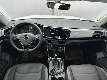 Volkswagen Tayron, 2022г, передний привод, робот