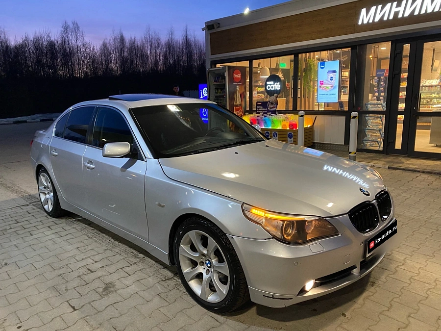BMW 5 серии, 2004г., задний привод, автомат