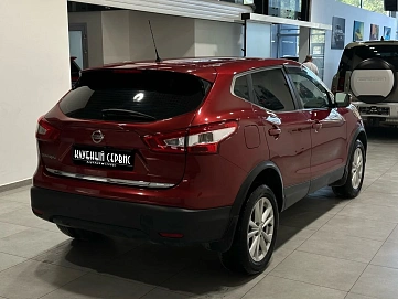 Nissan Qashqai, 2016г, передний привод, вариатор