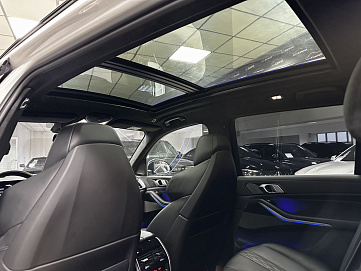 BMW X7, 2023г, полный привод, автомат