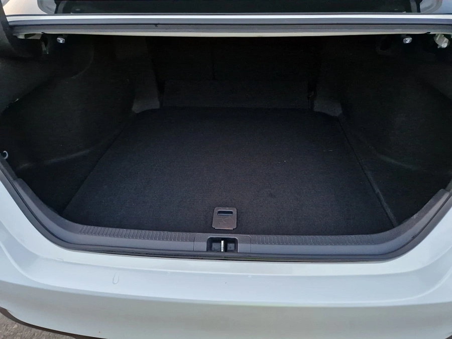 Toyota Camry, 2018г., передний привод, автомат