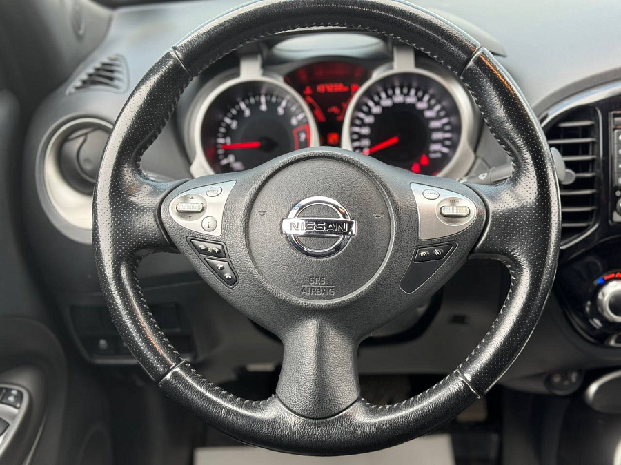 Nissan Juke, 2015г., передний привод, вариатор